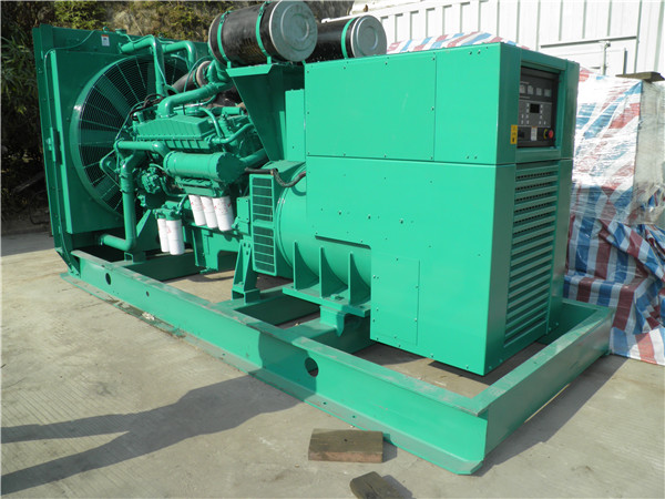 巴青出租发电机 发电机组厂家：柴油发电机组的控制屏的作用是什么？