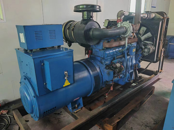 巴青100kW柴油发电机组使用多级机油有哪些优缺点？